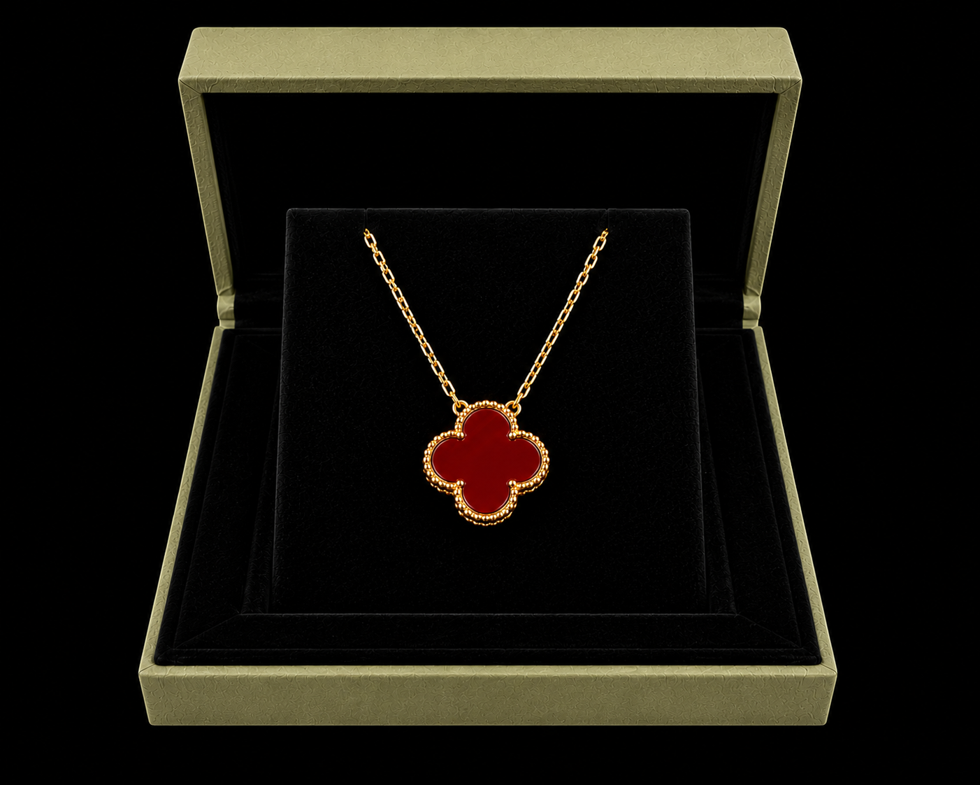 18K Gold Clover Necklace (Red) – Iconic Elegance