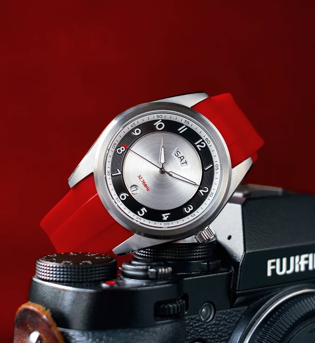 Crimson Red Curved Rubber Strap 20mm